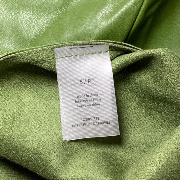 WeWoreWhat Olive Button Down Shirt, Size Small NWOT - Picture 7 of 8